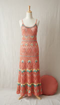 Robe longue crochet corail intense